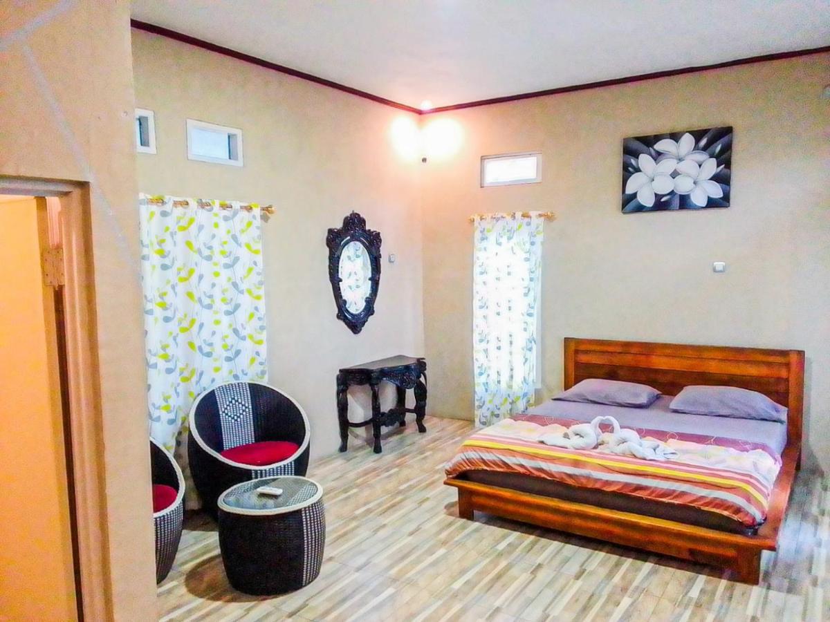 G-Rima Home Stay Labuan Bajo Extérieur photo